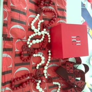 Carolina Herrera white/red pearls & logo necklace